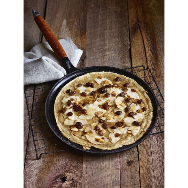 Staub Crepe Pan 11"/28CM Black with Wooden Handle