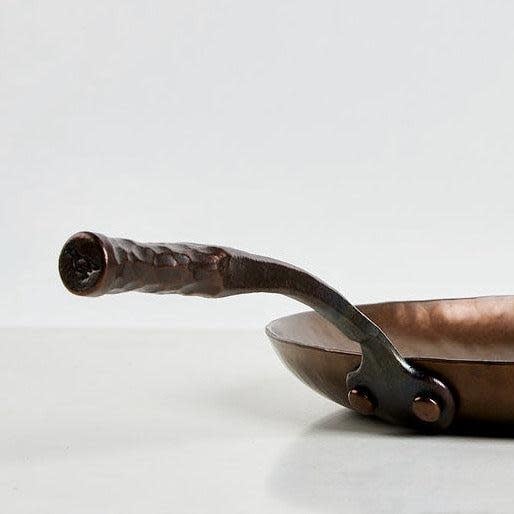 Smithey Carbon Steel Farmhouse Skillet 12 inch *Price includes $56 Tariff
