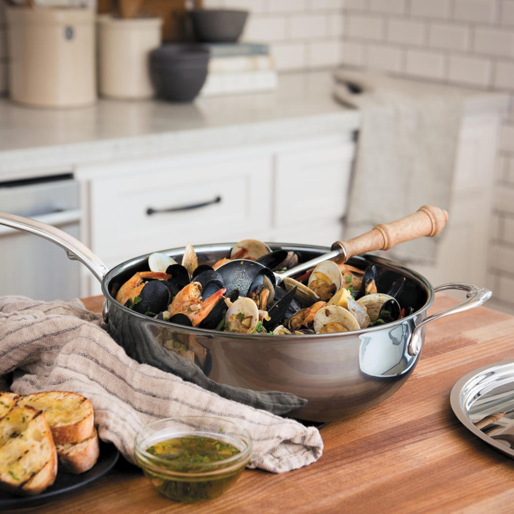 Hestan NanoBond 3.5qt Essential Pan