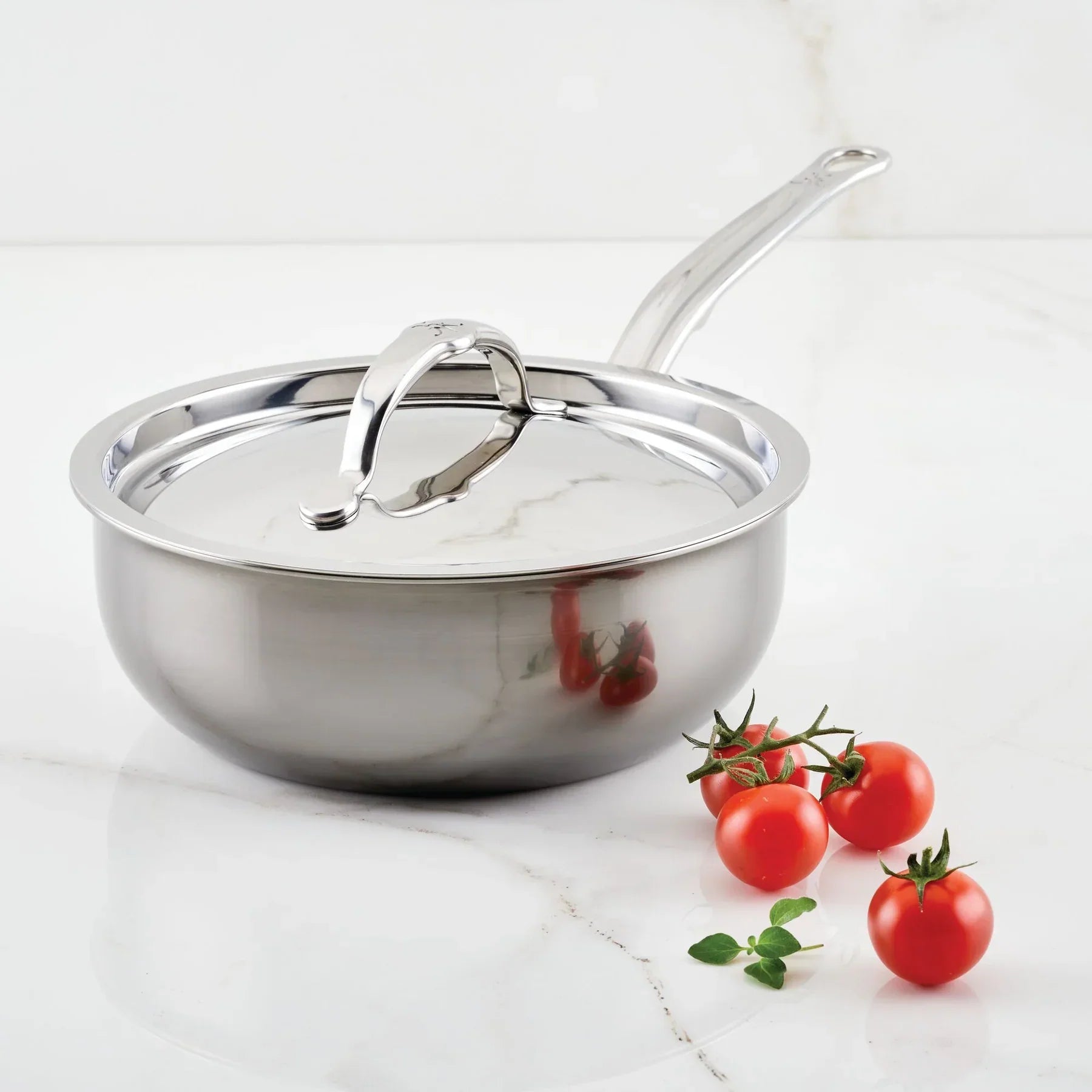 Hestan NanoBond 2qt Covered Saucier